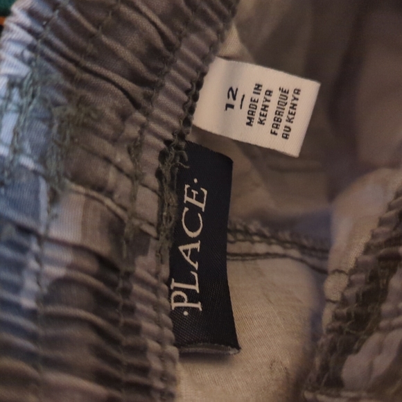 Camo Cargo Shorts - Picture 2 of 2